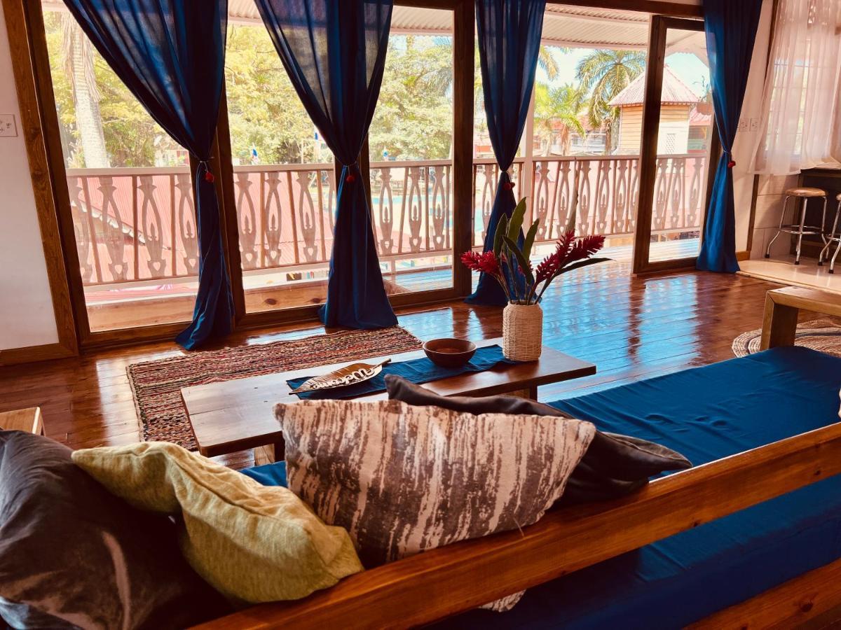 Casa Le Parc - Main Street Hotell Bocas del Toro Eksteriør bilde