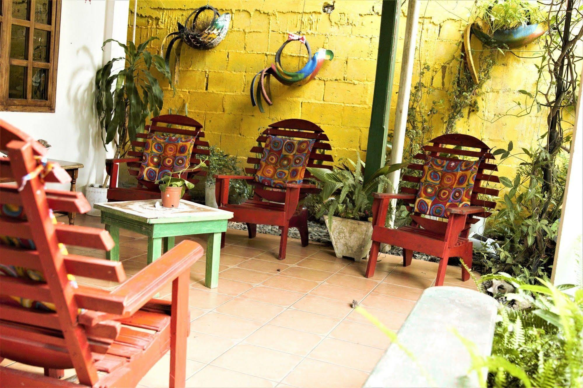 Casa Le Parc - Main Street Hotell Bocas del Toro Eksteriør bilde